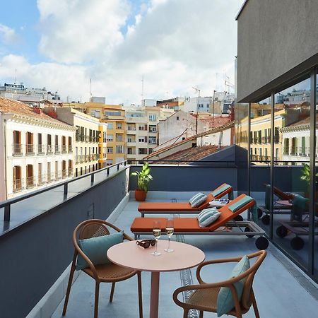 The Social Hub Madrid Hotel Exterior photo